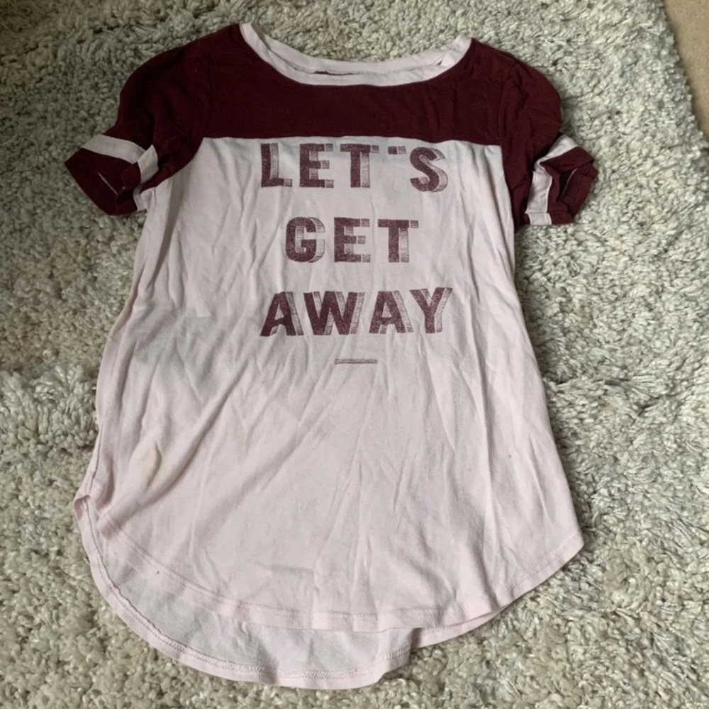 Hollister t shirt